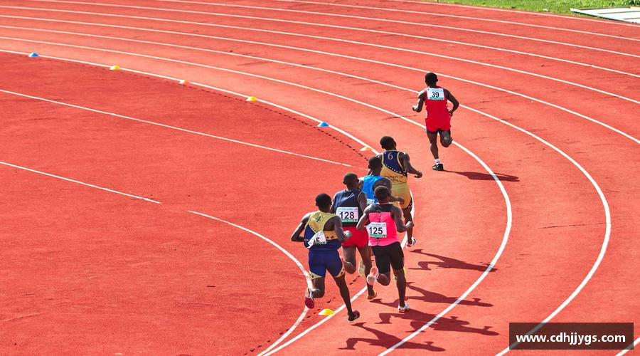 谈球吧平台汇聚激情，创造传奇！